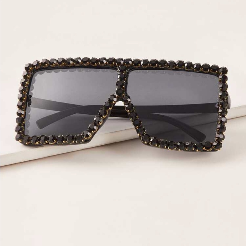Stud Wear Sunglasses